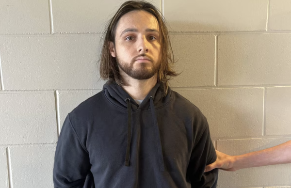 华泰配资 洛杉矶最严重火灾纵火嫌疑人被捕：曾用AI生成城市焚毁图，痴迷火灾，称“感觉棒极了”